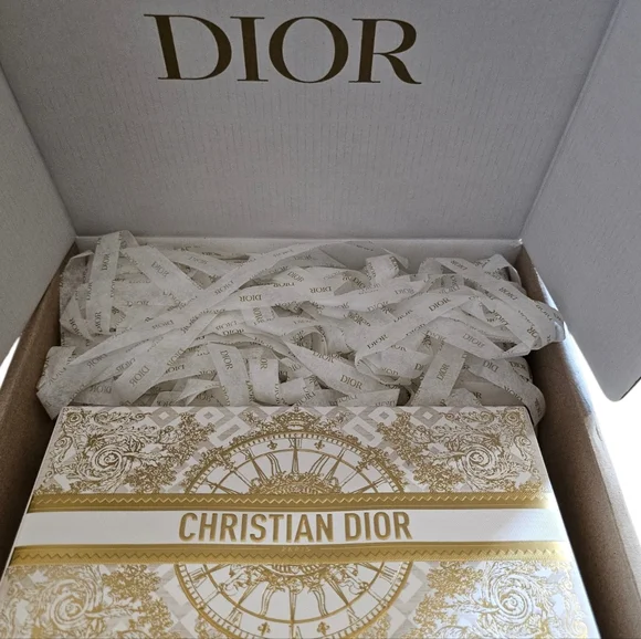 Limited Edition Dior Beauty Makeup Bag With Original Packaging - Picture 2 of 10